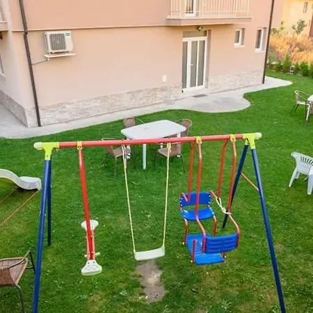 Tedi Saparewa Banja